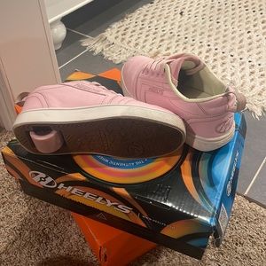 Girls pink Heelly’s size 13y.